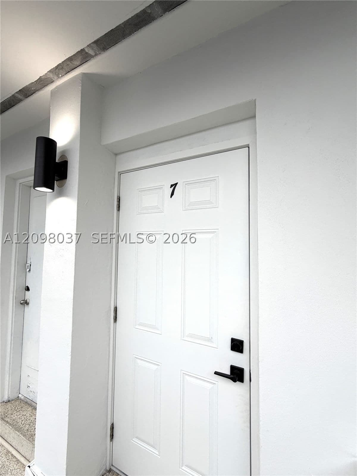 2-bedroom Apartment — 1235 Normandy Dr #7, Miami Beach, FL 33141