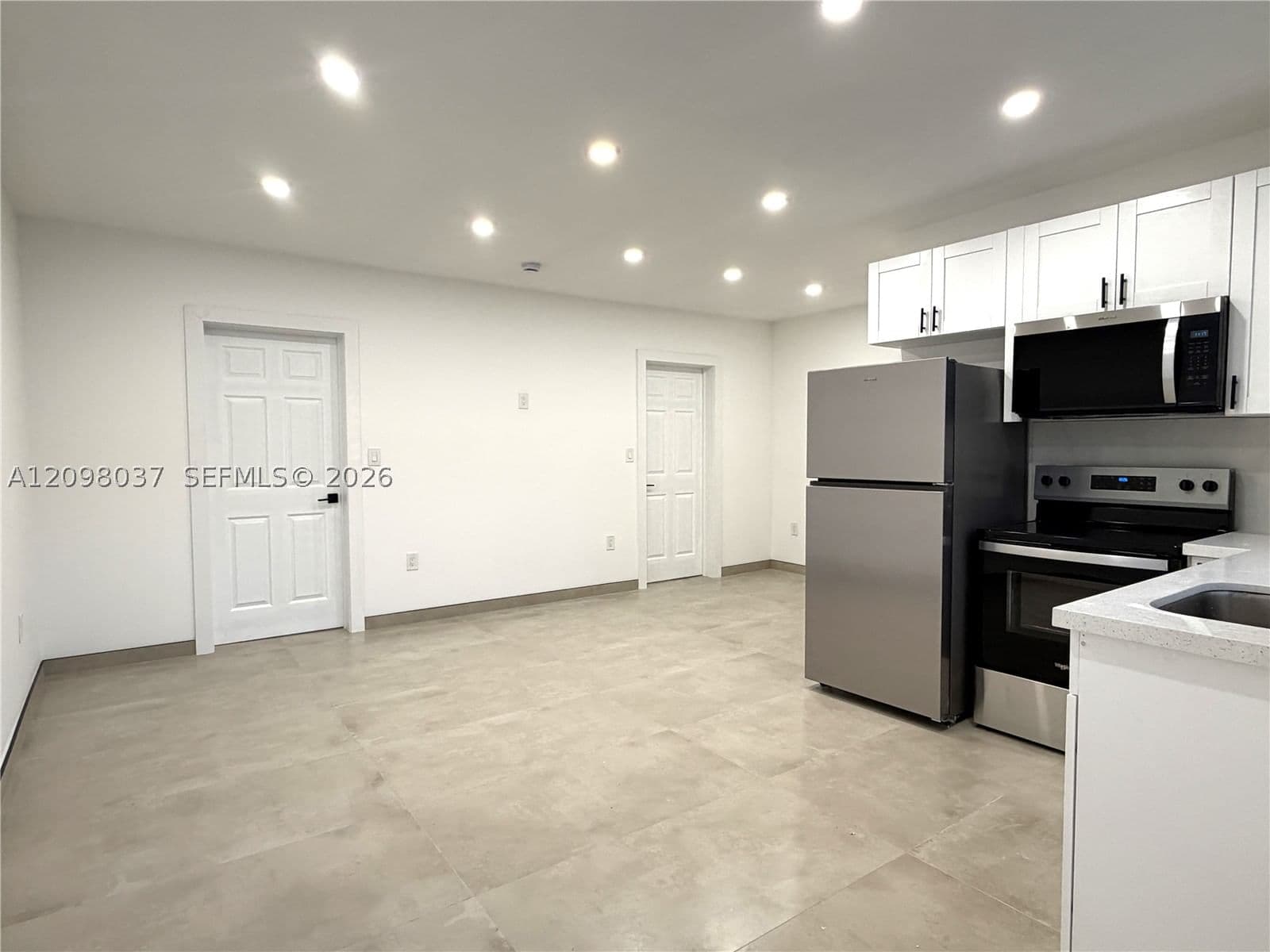 2-bedroom Apartment — 1235 Normandy Dr #7, Miami Beach, FL 33141