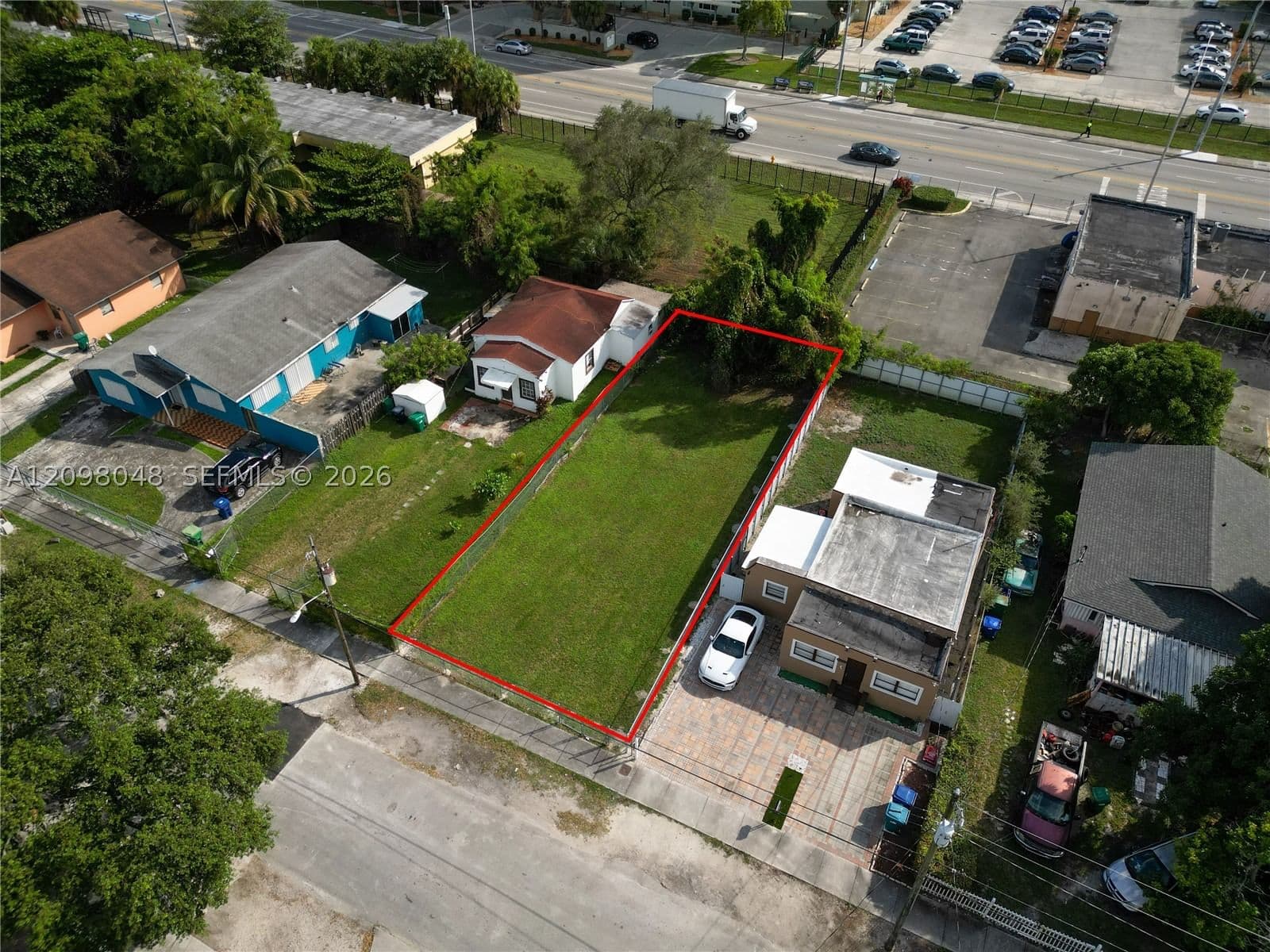 Mülk — 2368 55th St, Miami, FL 33142