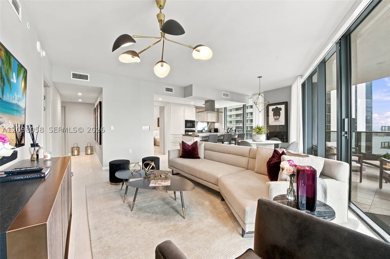 2+1 Condo — 1000 Brickell Plz #3401, Miami, FL 33131