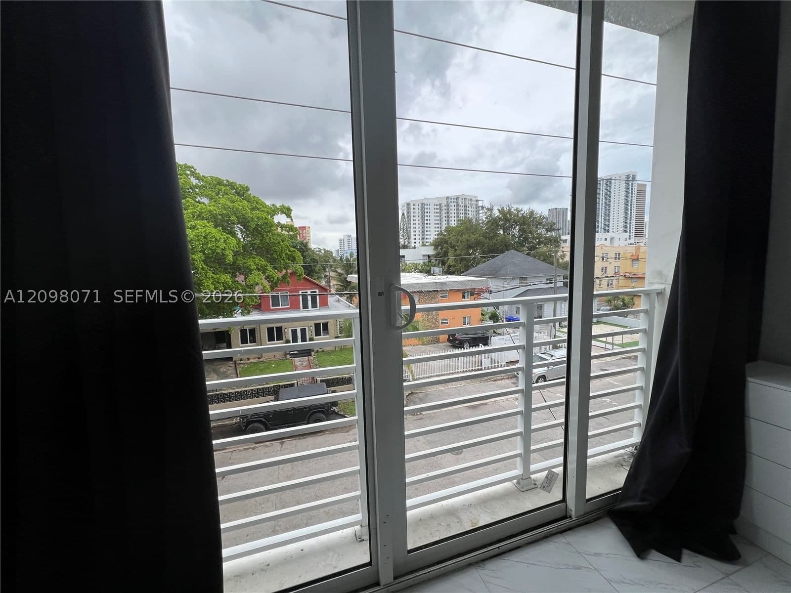 Daire — 542 3rd St #F1, Miami, FL 33130