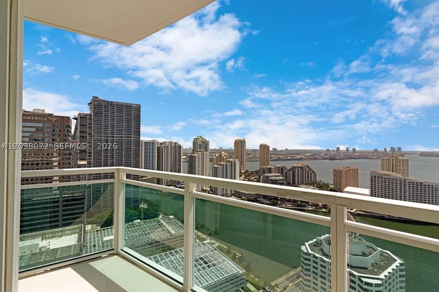 2+1 Condo — 950 Brickell Bay Dr #3710, Miami, FL 33131