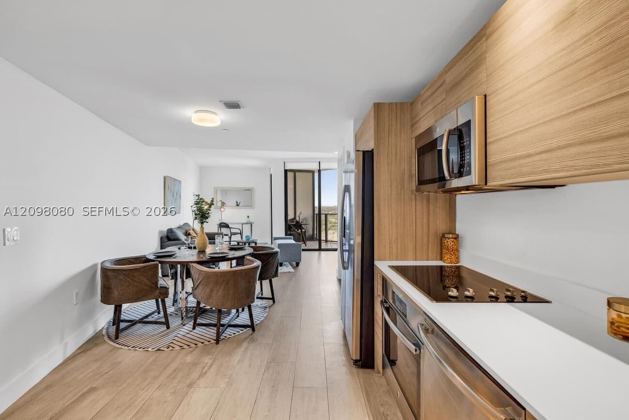 1+1 Condo — 121 34th St #1514, Miami, FL 33137