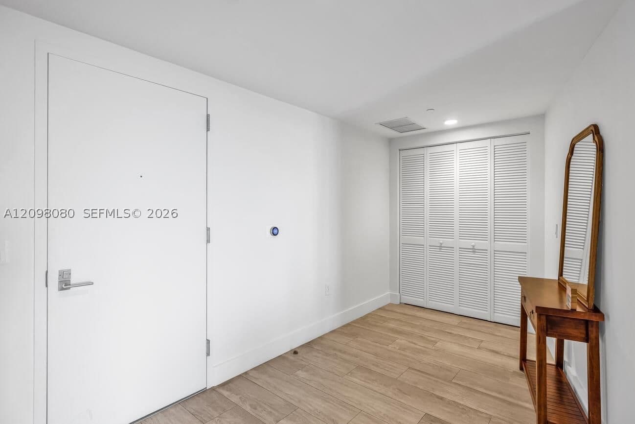 1+1 Condo — 121 34th St #1514, Miami, FL 33137