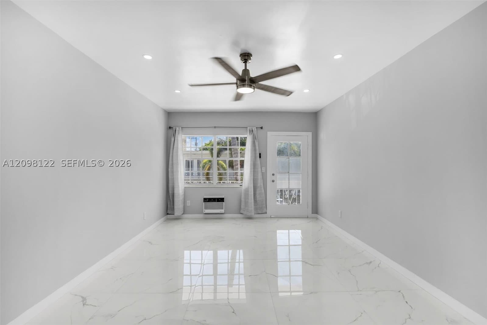 Condo — 635 8th St #205, Miami Beach, FL 33139