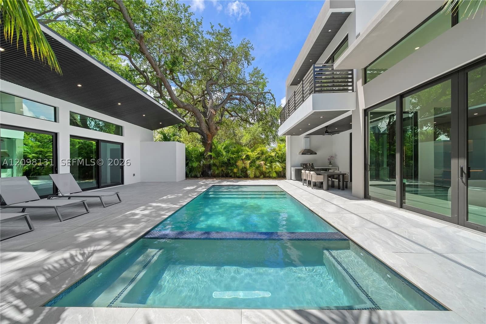 6+1 Müstakil ev — 280 47th St, Miami, FL 33127
