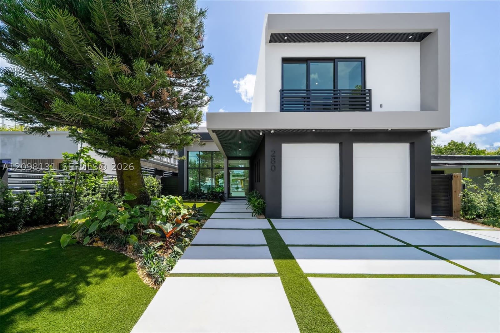 6+1 Müstakil ev — 280 47th St, Miami, FL 33127