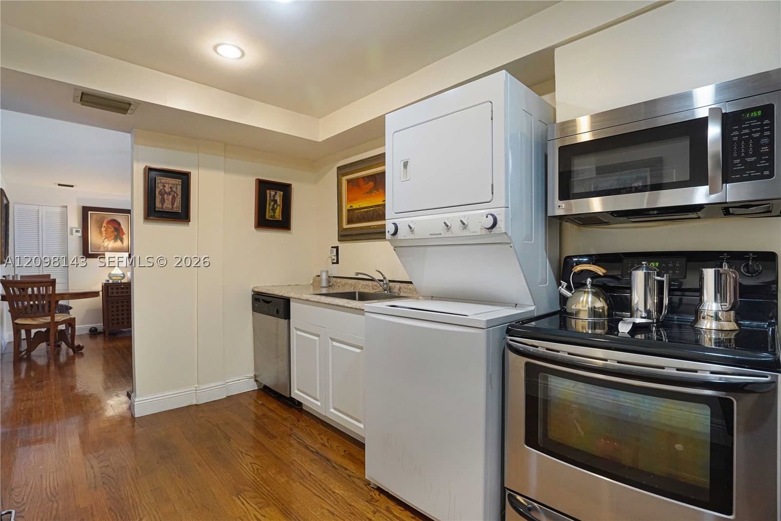 1+1 Condo — 1051 Meridian Ave #1K, Miami Beach, FL 33139