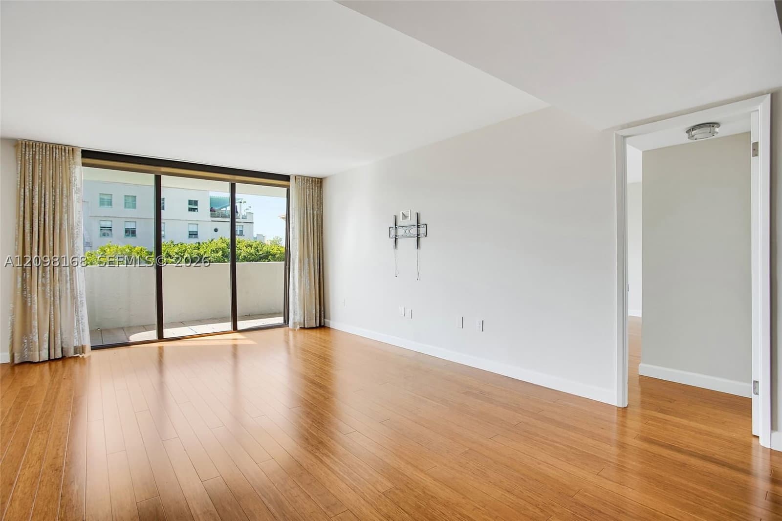 2+1 Condo — 600 Biltmore Way #306, Coral Gables, FL 33134