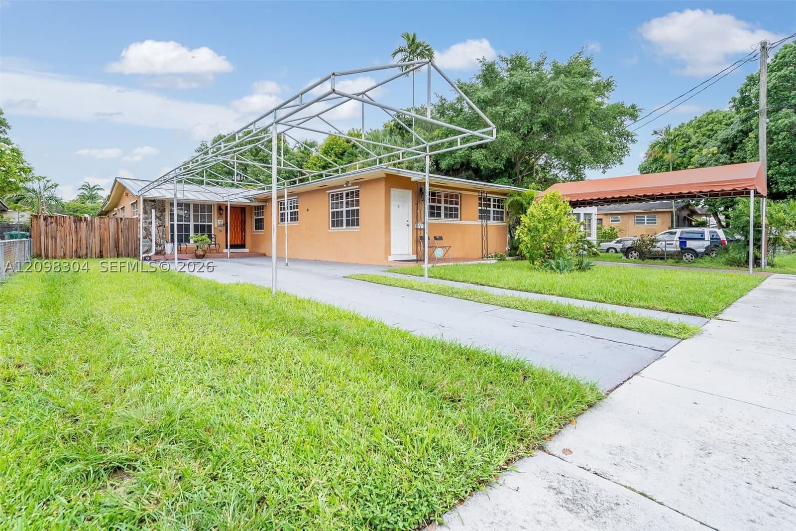 Dubleks — 2815 36th Ave, Miami, FL 33133