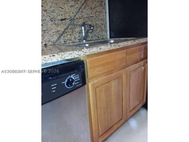 2+1 Condo — 95 Edgewater Dr #201, Coral Gables, FL 33133