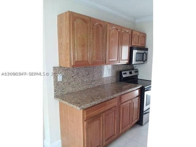 2+1 Condo — 95 Edgewater Dr #201, Coral Gables, FL 33133