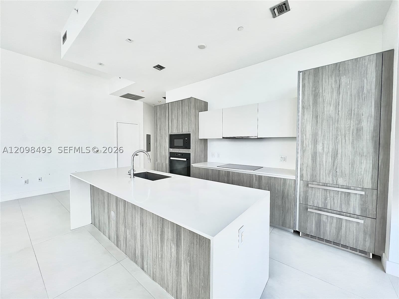 3+1 Condo — 2900 7th Ave #602, Miami, FL 33137