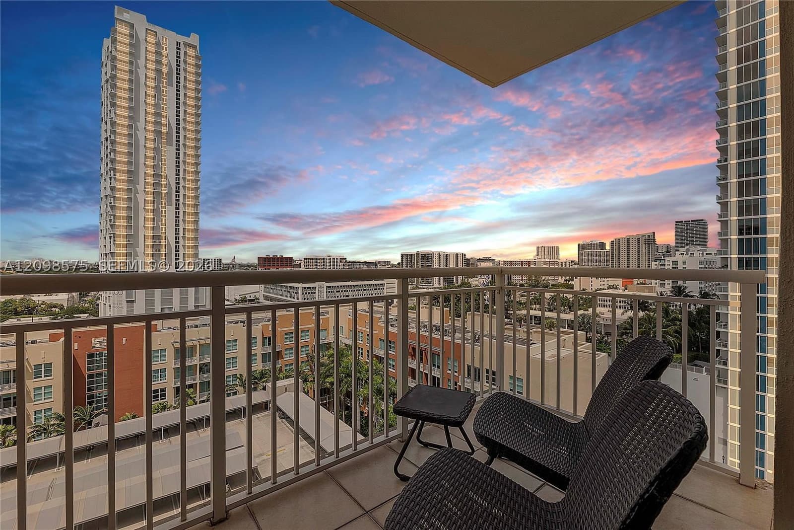 2+1 Condo — 2000 Bayshore Dr #1401, Miami, FL 33137