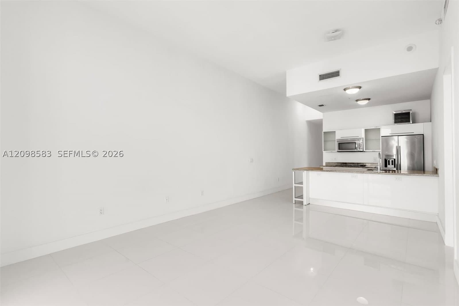 2+1 Condo — 185 7th St #4401, Miami, FL 33130