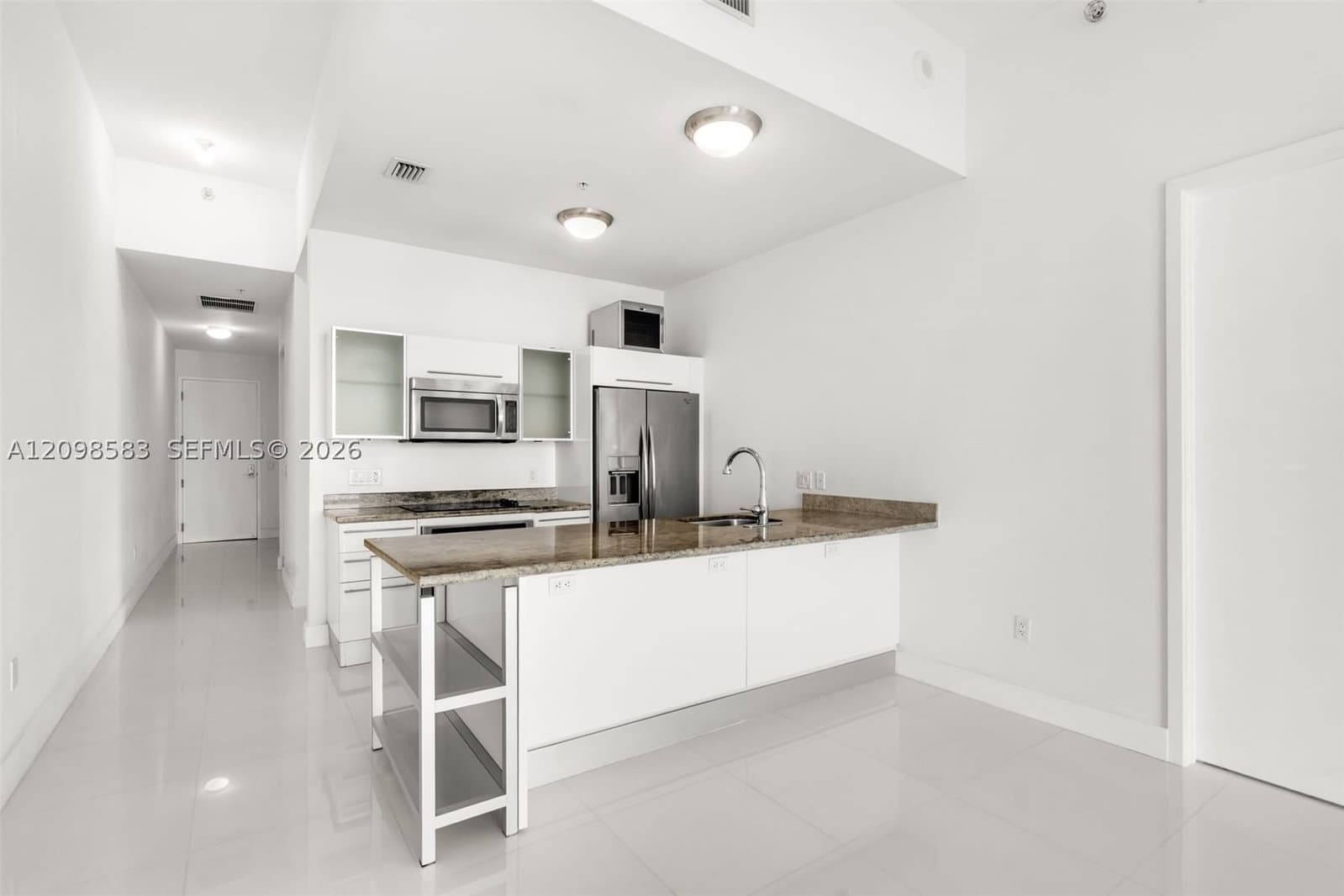 2+1 Condo — 185 7th St #4401, Miami, FL 33130