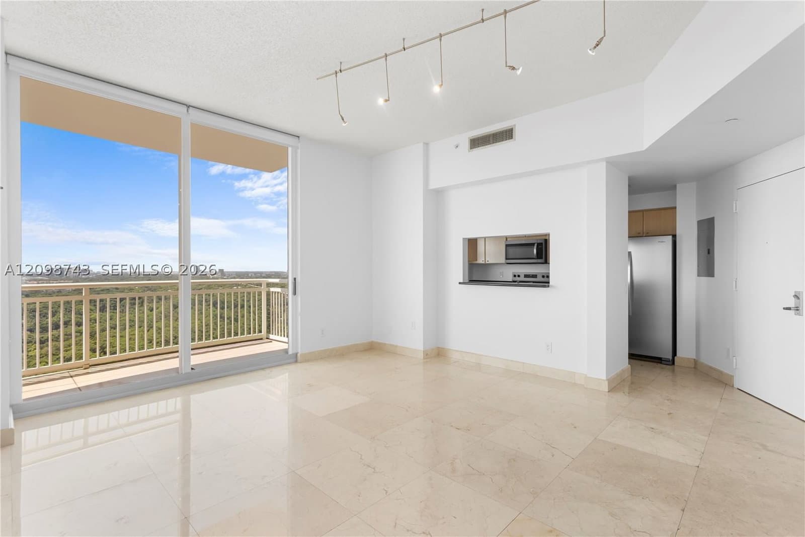 1+1 Condo — 2475 Brickell Ave #2601, Miami, FL 33129