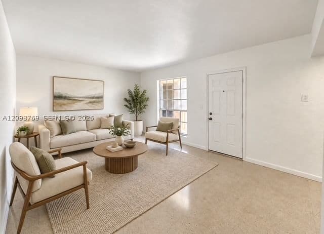 2+1 Daire — 1400 Douglas Rd #14, Coral Gables, FL 33134
