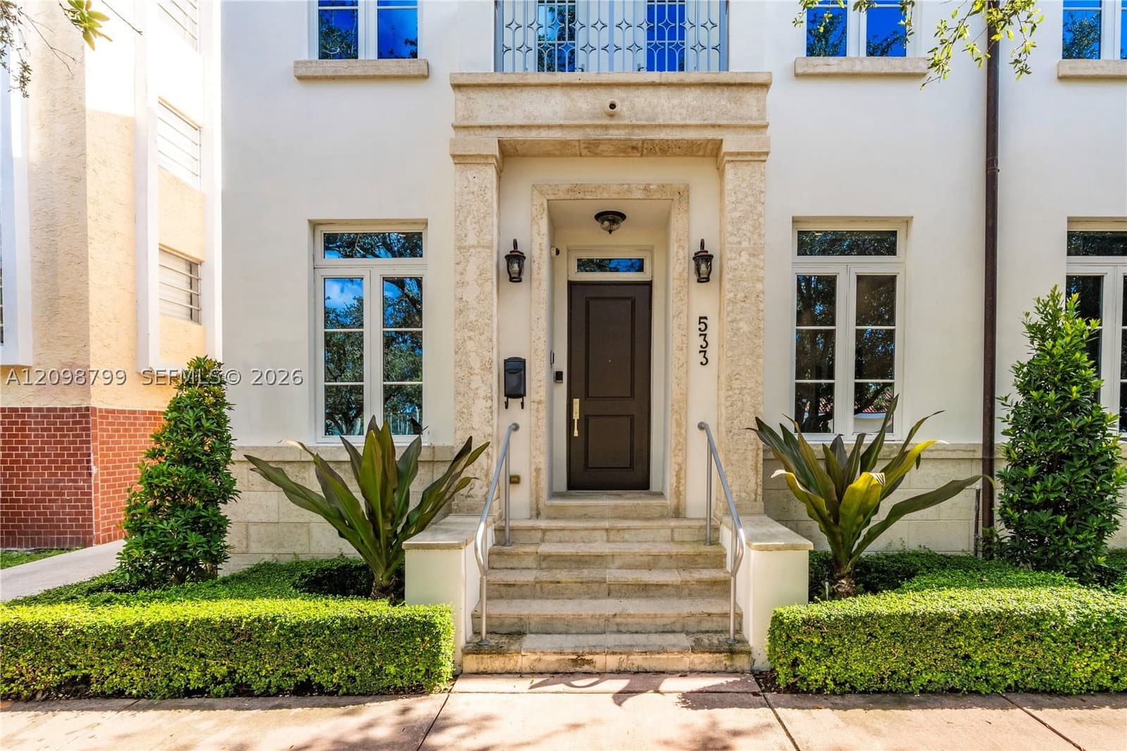 3+1 Townhouse — 533 Anastasia Ave #533, Coral Gables, FL 33134