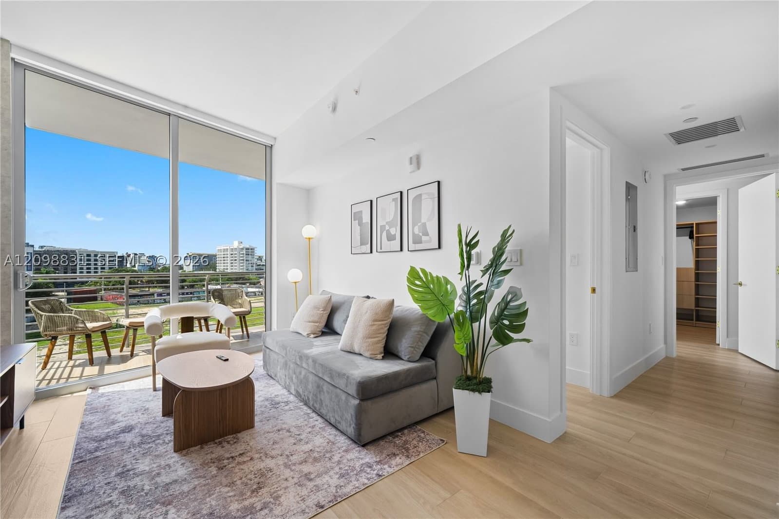 2+1 Condo — 90 32nd #527, Miami, FL 33137