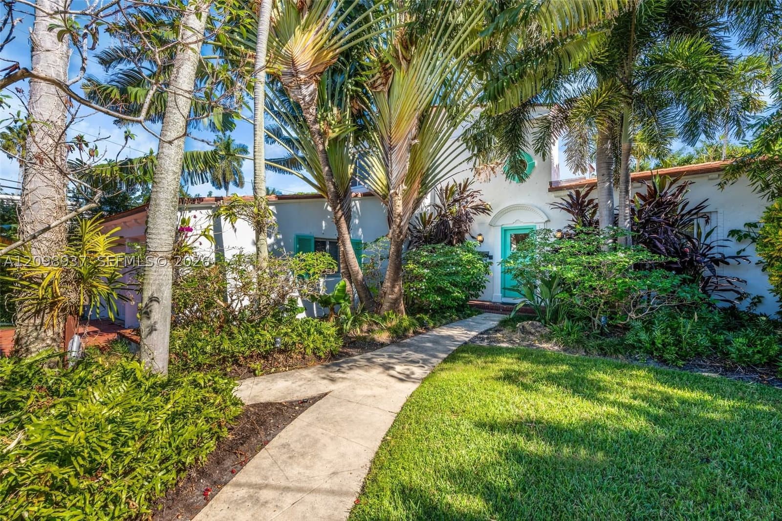 5+1 Müstakil ev — 6415 Pine Tree Drive Cir, Miami Beach, FL 33141