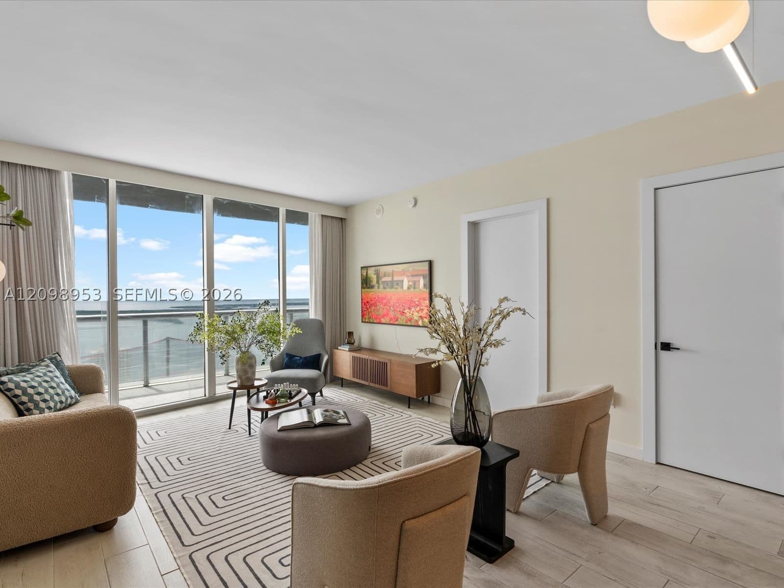 2+1 Condo — 465 Brickell Ave #4905, Miami, FL 33131