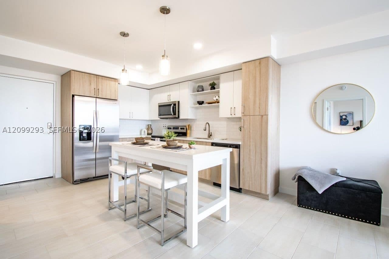 1+1 Daire — 3645 36th St #410, Miami, FL 33142