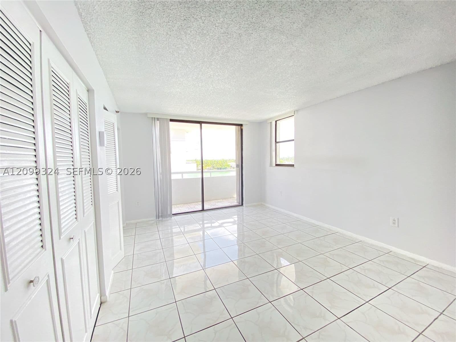 1+1 Condo — 6830 Indian Creek Dr #6D, Miami Beach, FL 33141