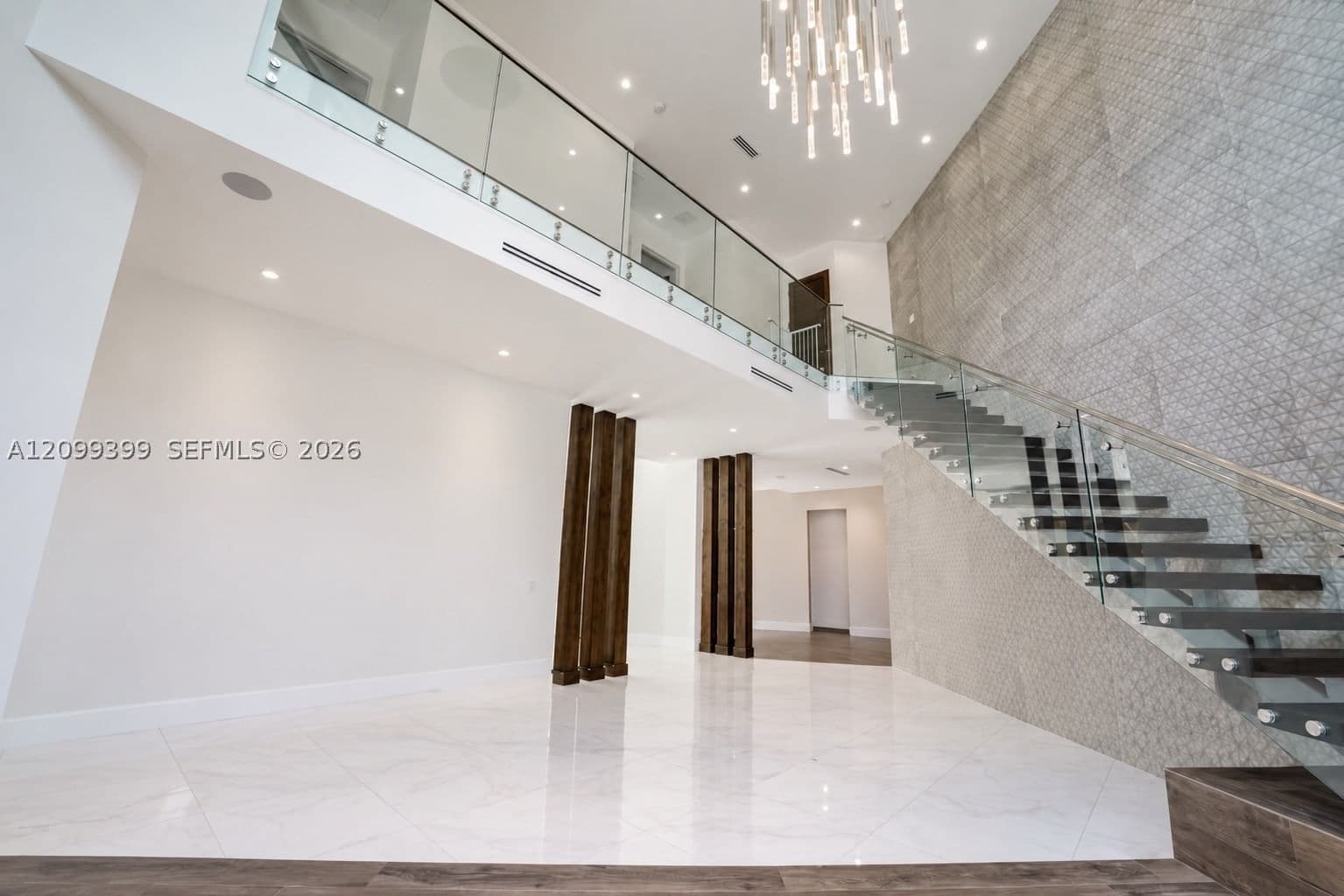 5+1 Müstakil ev — 56 Samana Dr, Miami, FL 33133