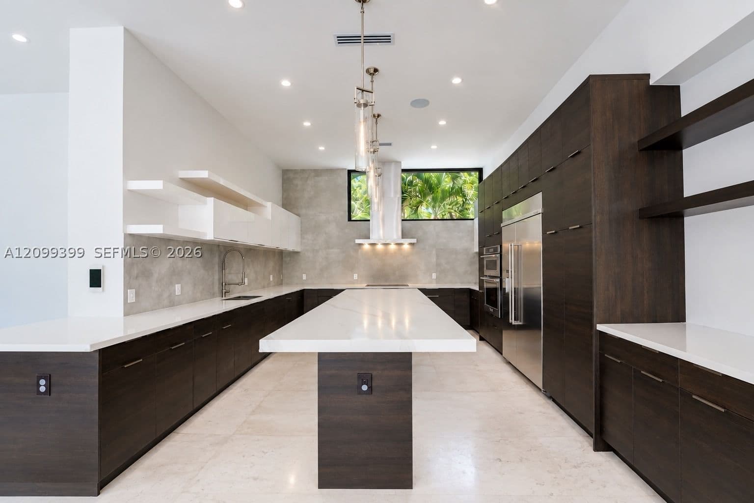 5+1 Müstakil ev — 56 Samana Dr, Miami, FL 33133