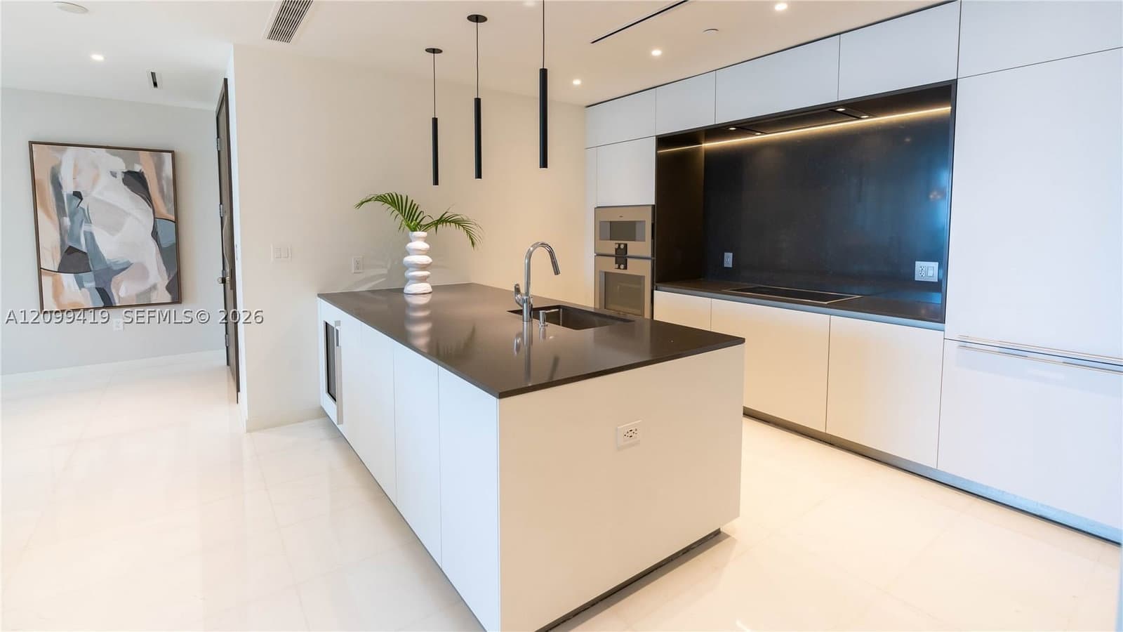 2+1 Condo — 300 Biscayne Boulevard Way #503C, Miami, FL 33131