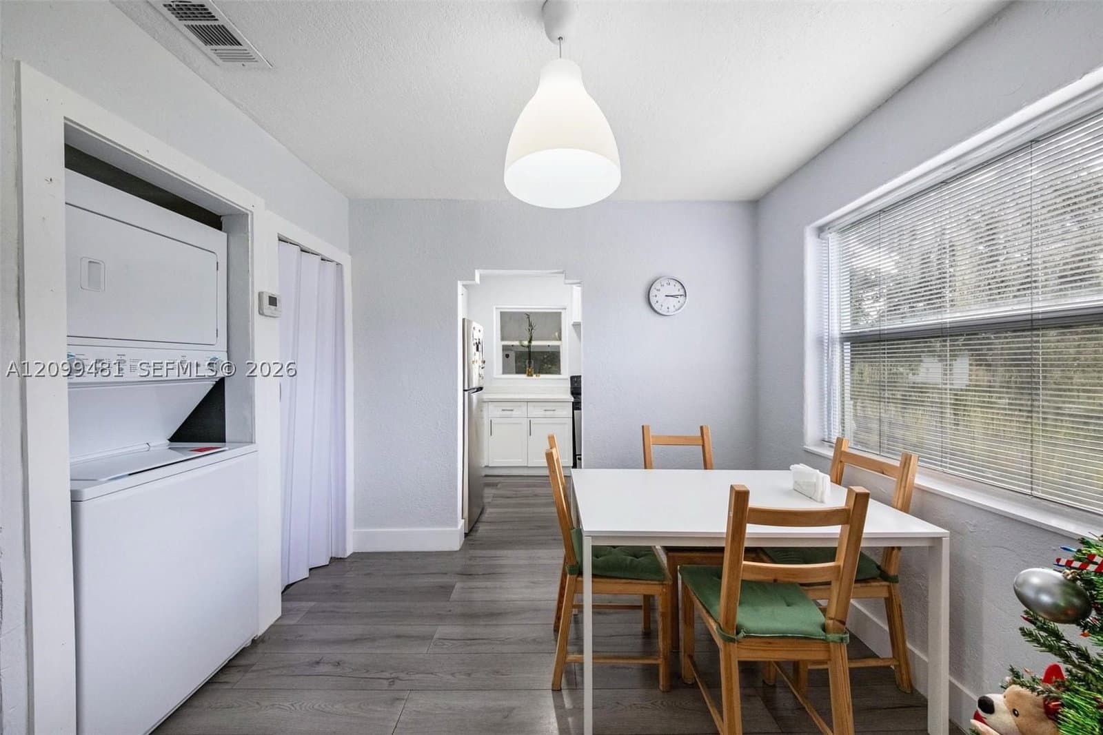 3+1 Müstakil ev — 1244 45th St, Miami, FL 33142