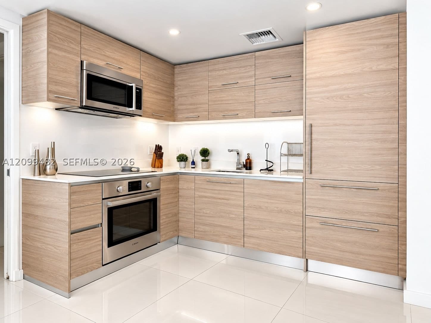 1-bedroom Condo — 1300 Miami Ave #3107, Miami, FL 33130