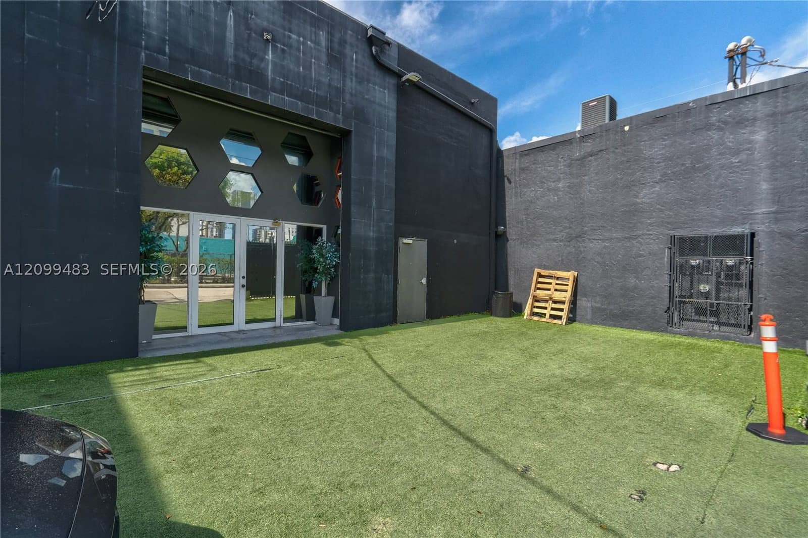 Mülk — 2048 Miami Ct, Miami, FL 33127