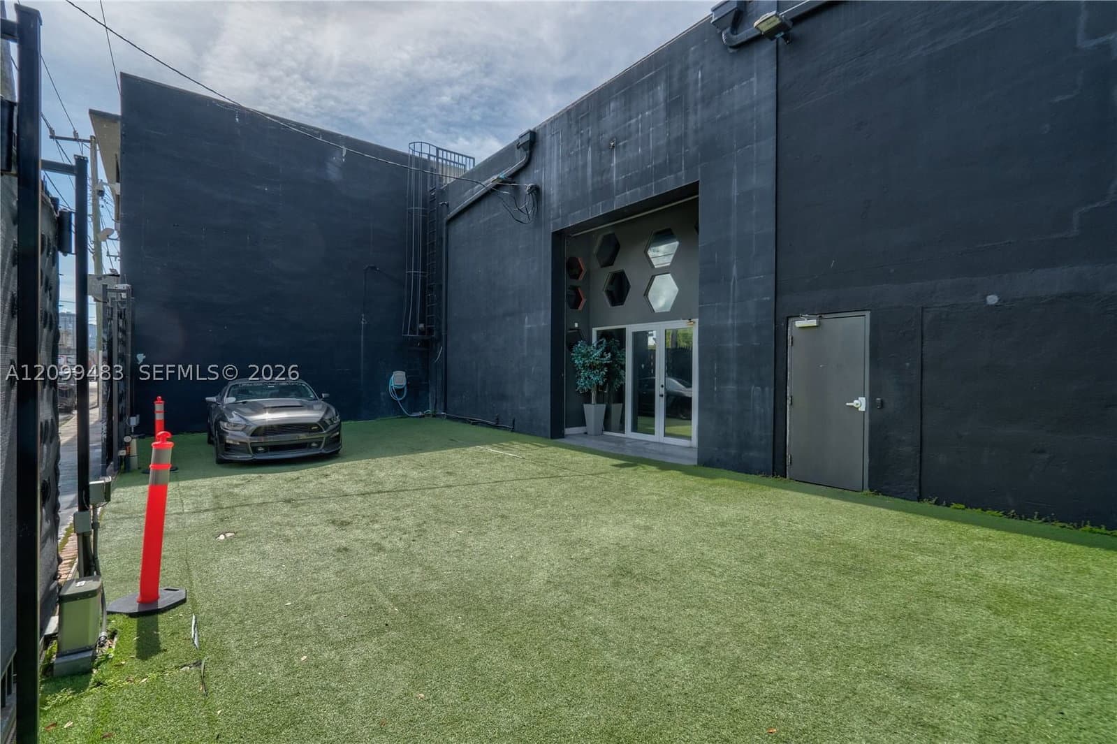 Mülk — 2048 Miami Ct, Miami, FL 33127