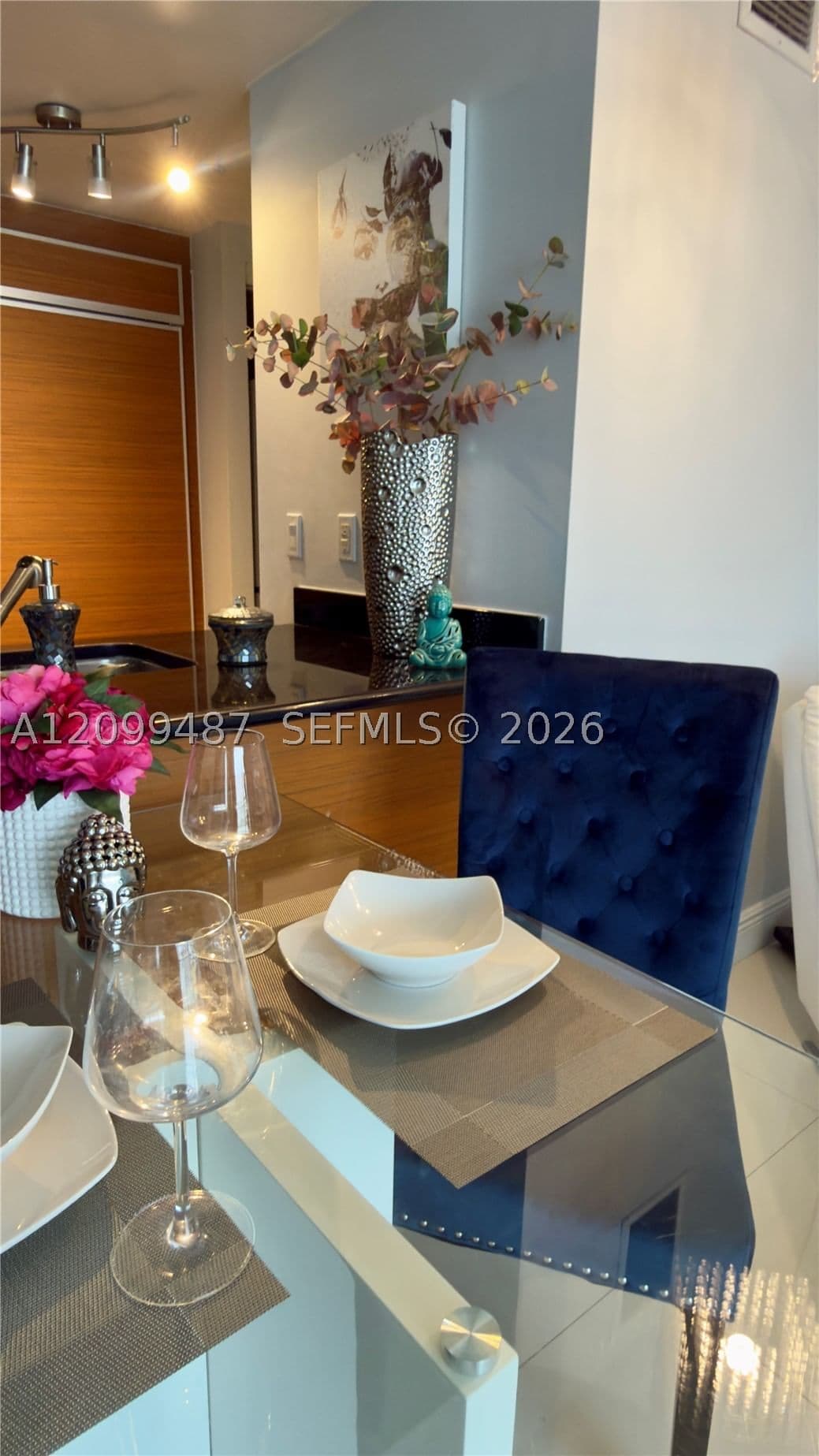 1+1 Condo — 50 Biscayne Blvd #1907, Miami, FL 33132