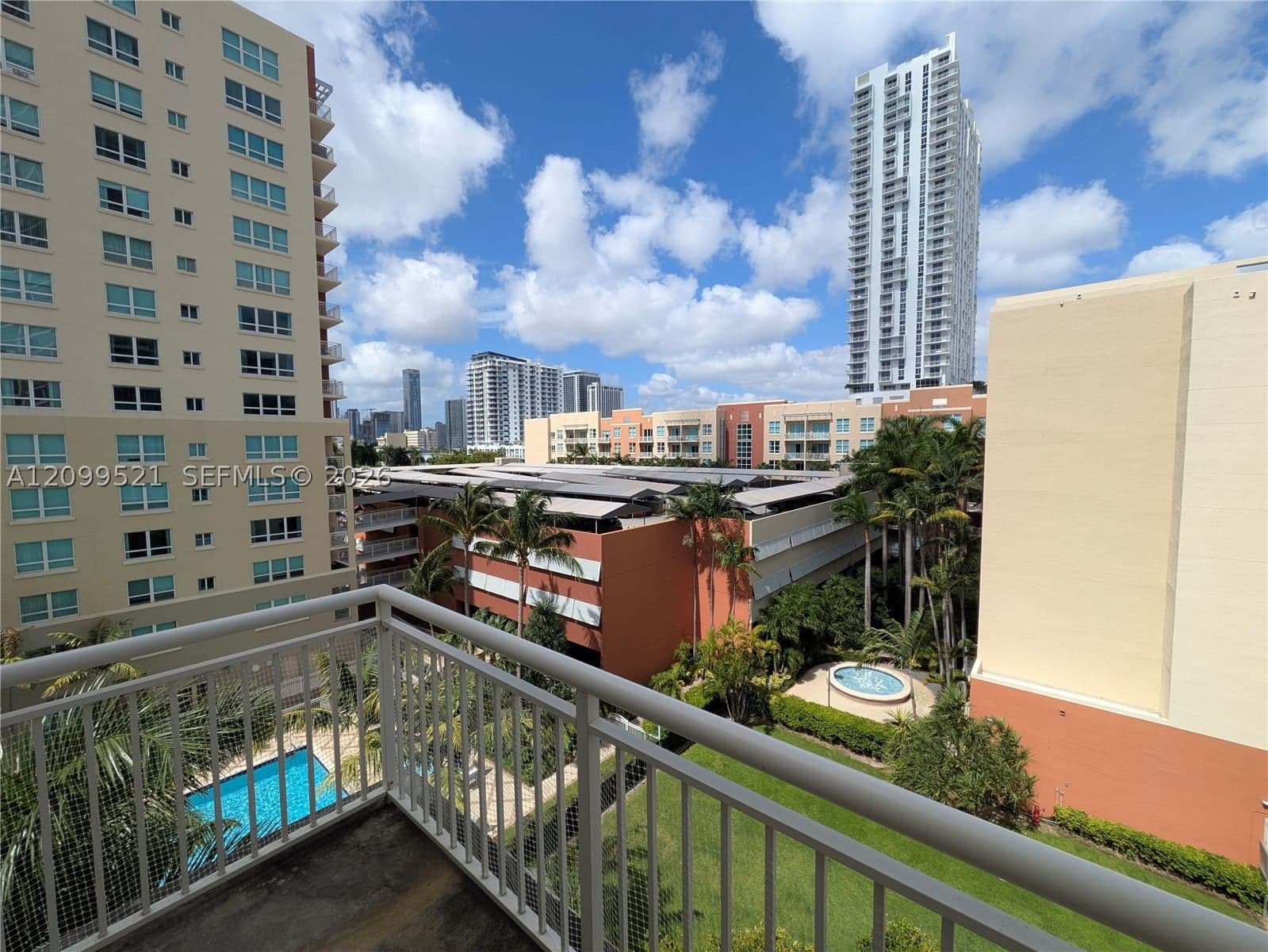 2+1 Condo — 2000 BAYSHORE DR #627, Miami, FL 33137