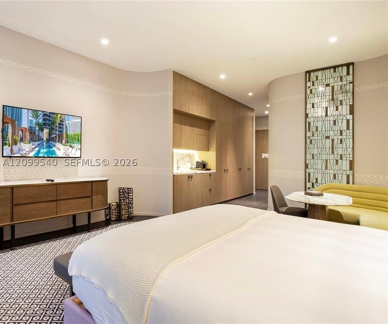 Condo — 801 Miami Ave #707, Miami, FL 33130