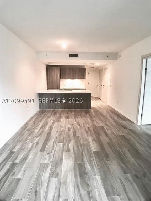 1+1 Condo — 801 Miami Ave #1408, Miami, FL 33130