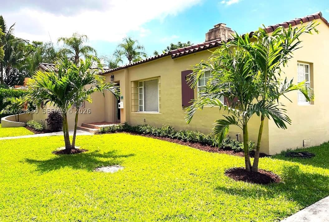 3+1 Müstakil ev — 628 Alcazar Ave, Coral Gables, FL 33134