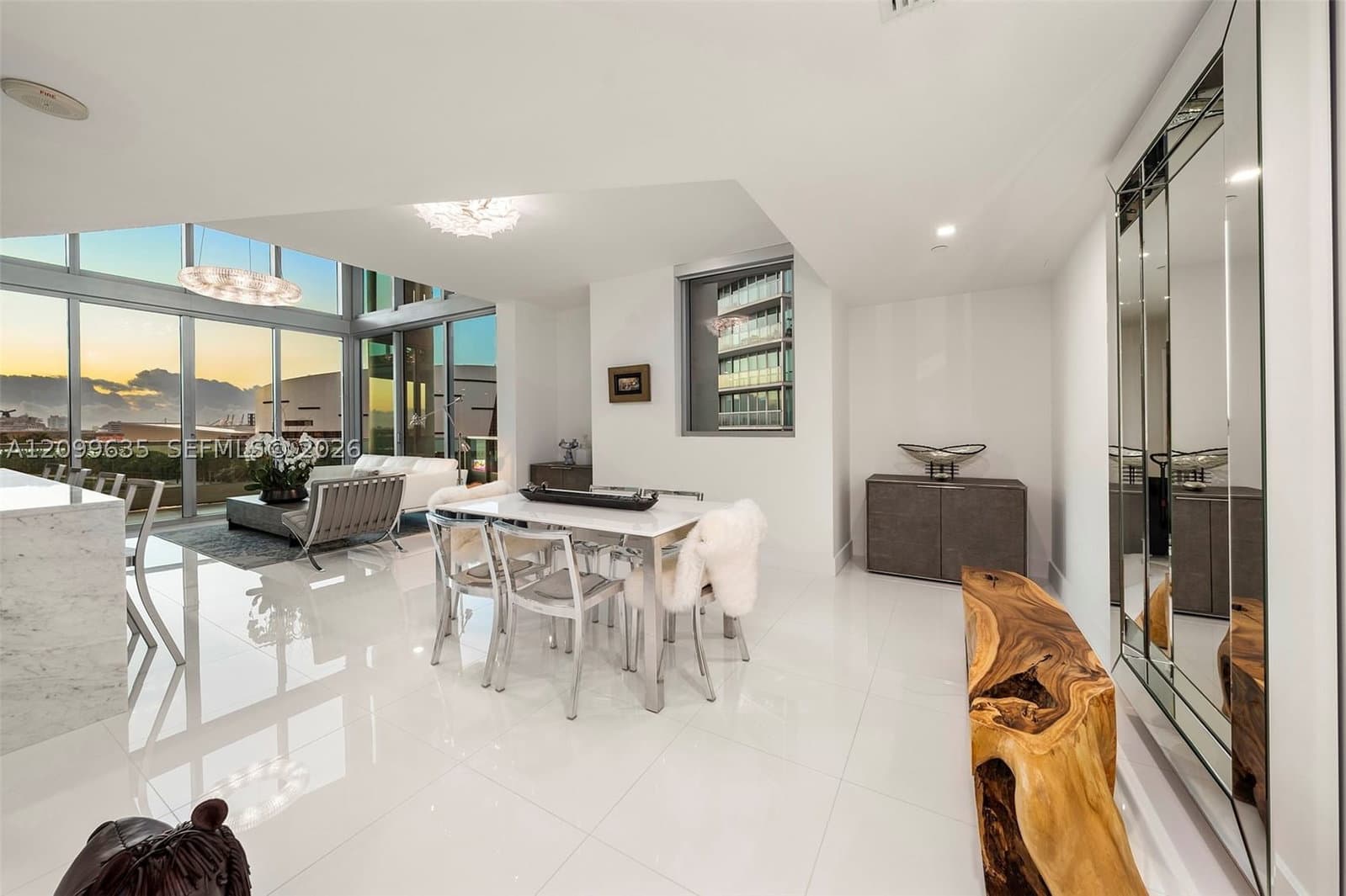 2+1 Condo — 900 Biscayne Blvd #701, Miami, FL 33132