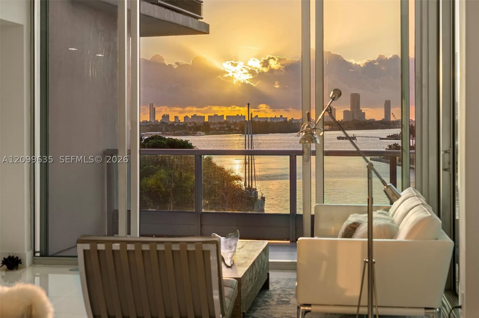 2+1 Condo — 900 Biscayne Blvd #701, Miami, FL 33132