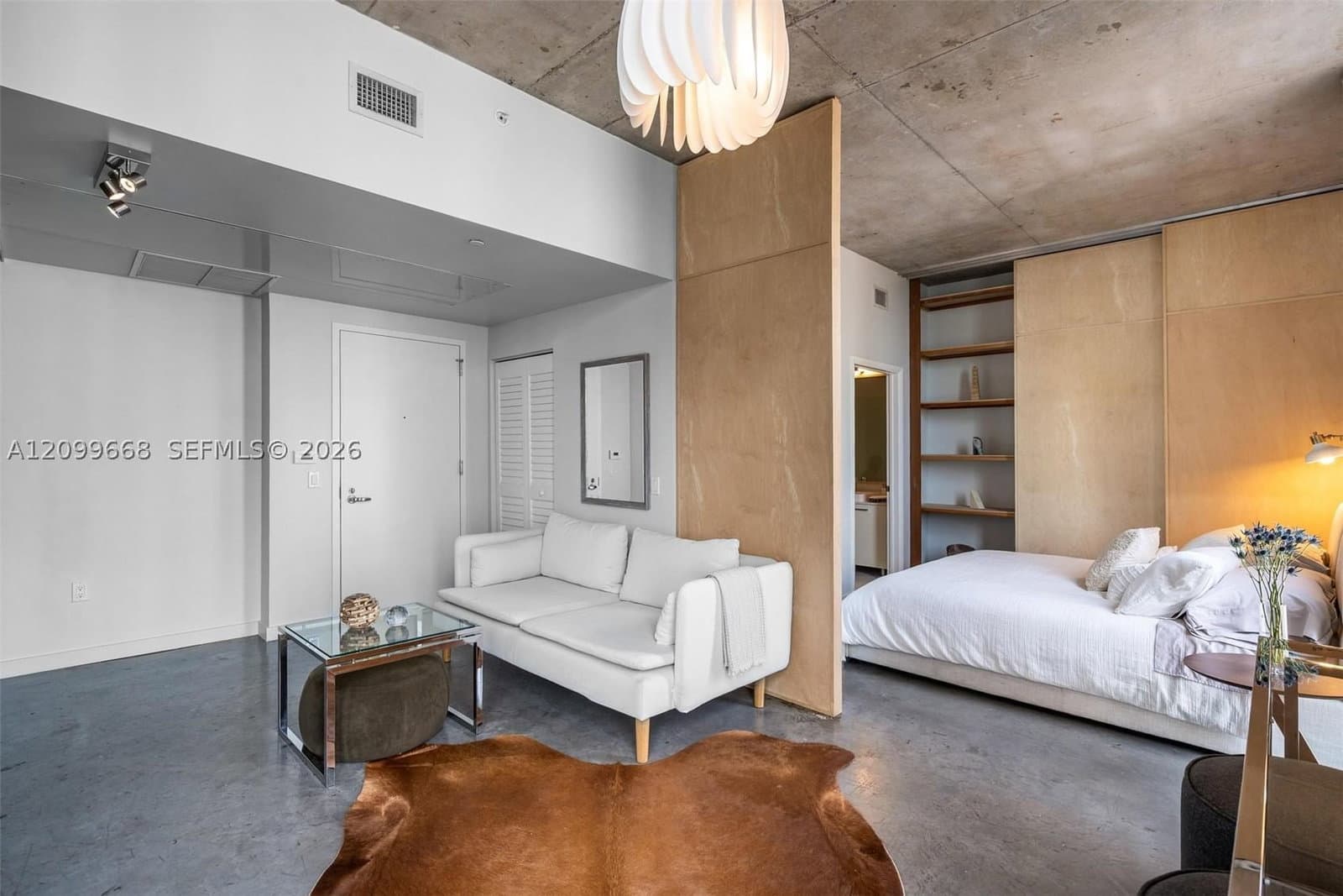 1+1 Condo — 151 1st St #1404, Miami, FL 33131
