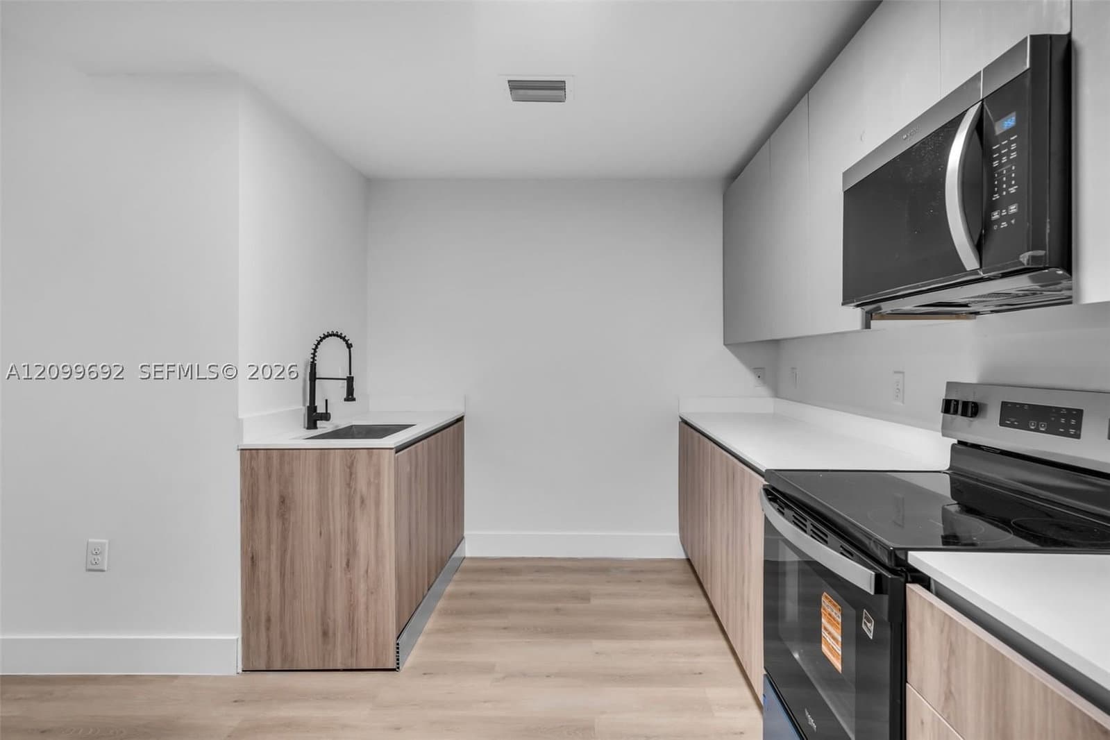 1-bedroom Apartment — 3728 19th Ave #206, Miami, FL 33142