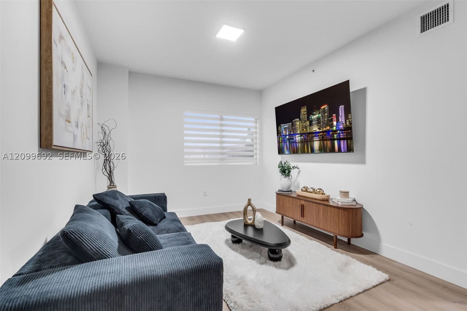 1-bedroom Apartment — 3728 19th Ave #206, Miami, FL 33142