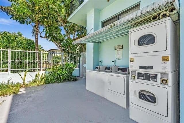 1+1 Daire — 1165 Marseille Dr #22, Miami Beach, FL 33141