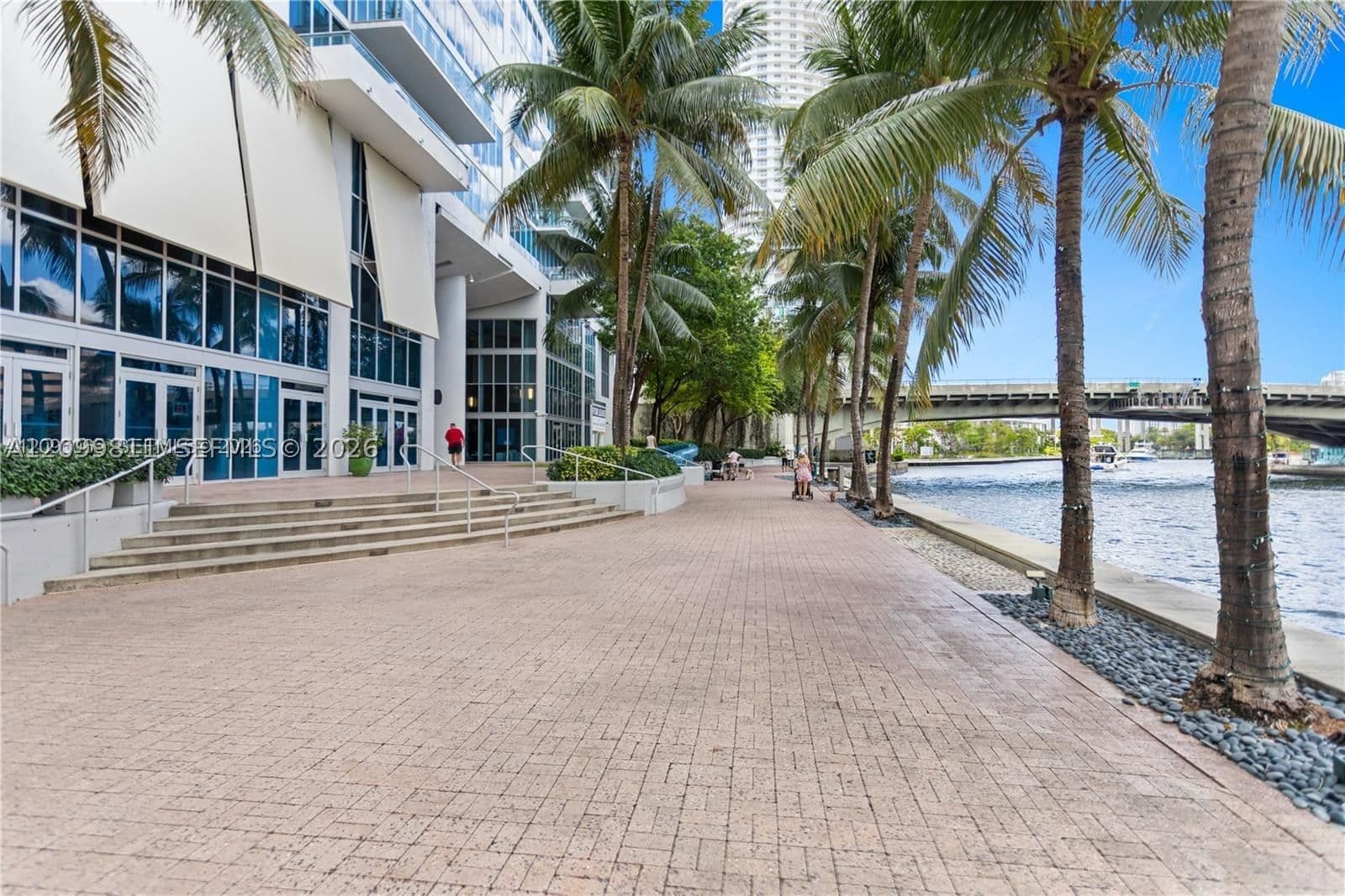 1+1 Condo — 185 7th St #1414, Miami, FL 33130