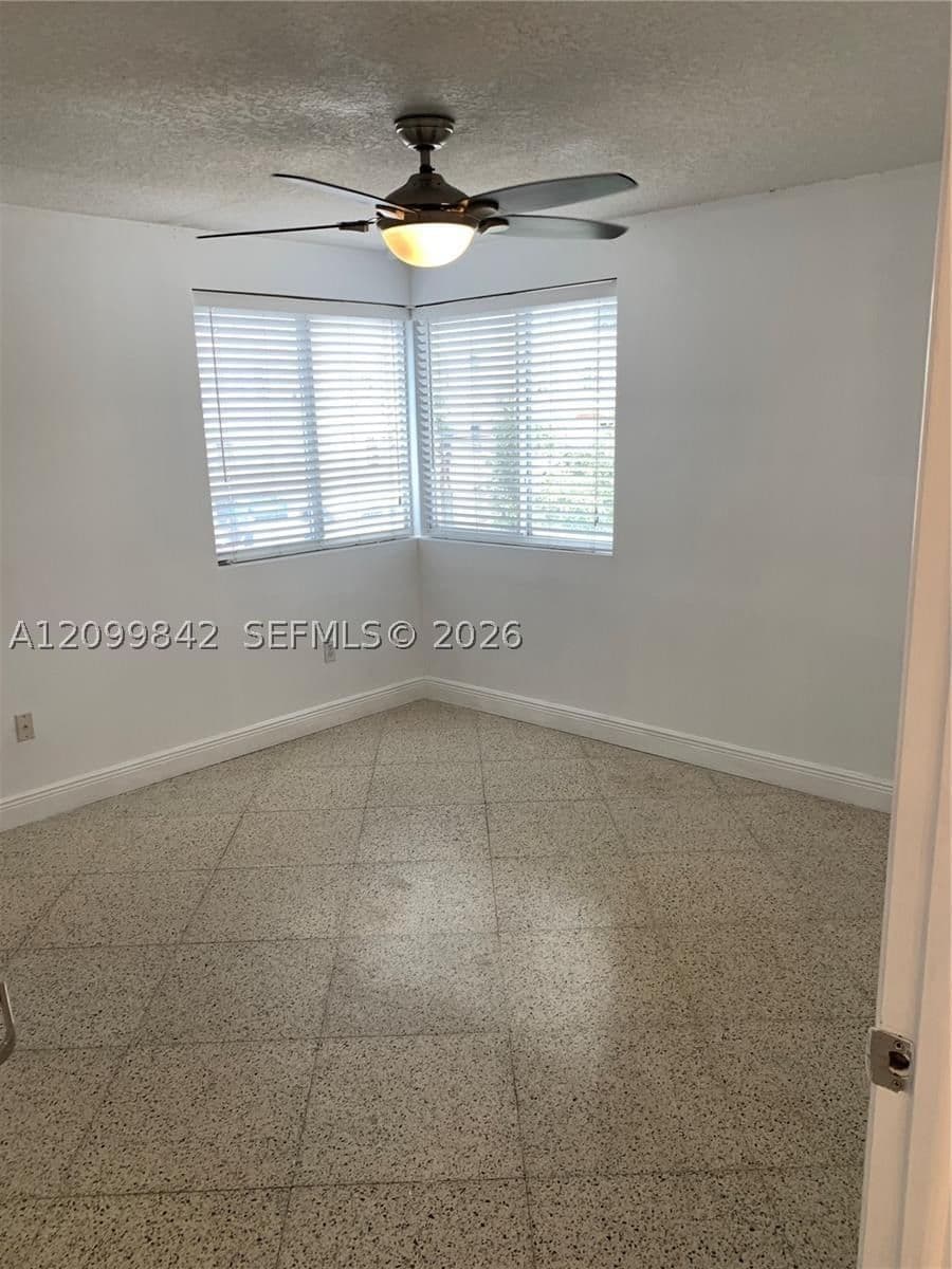 2+1 Condo — 498 2nd St #2C, Miami, FL 33130