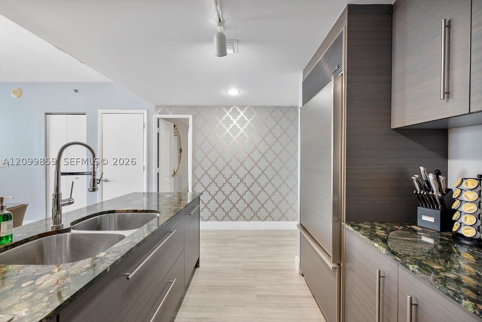 2+1 Condo — 485 Brickell Ave #4309, Miami, FL 33131
