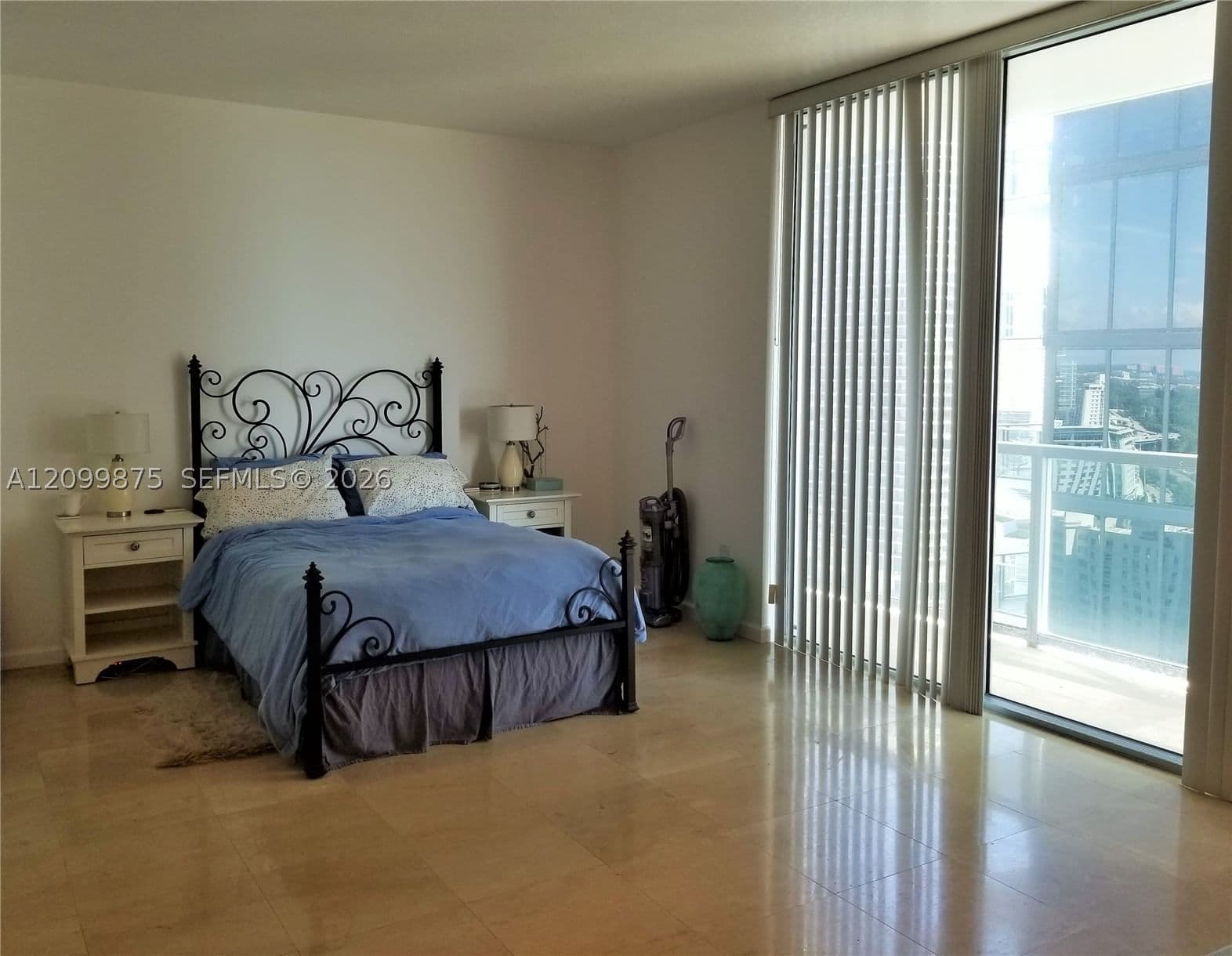 Condo — 1050 BRICKELL AV #2622, Miami, FL 33131